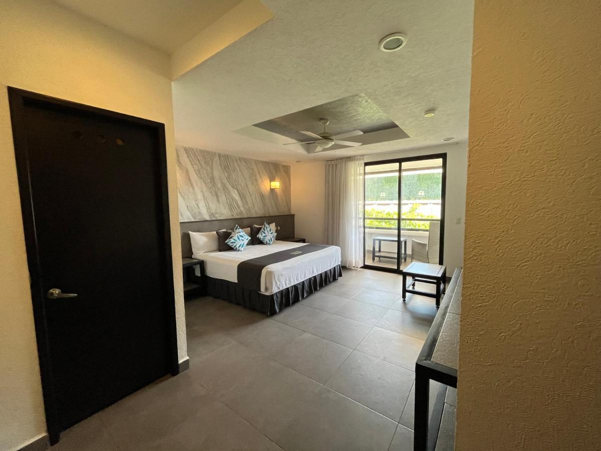 Hotel Mx Portal Maya Playa del Carmen Buitenkant foto